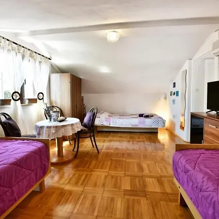 In With Sea View, Terrace, Air Conditioning, Wifi Daire Funtana