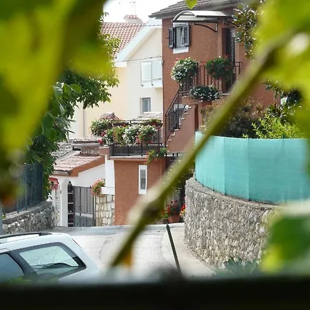 In With Sea View, Terrace, Air Conditioning, Wifi Daire