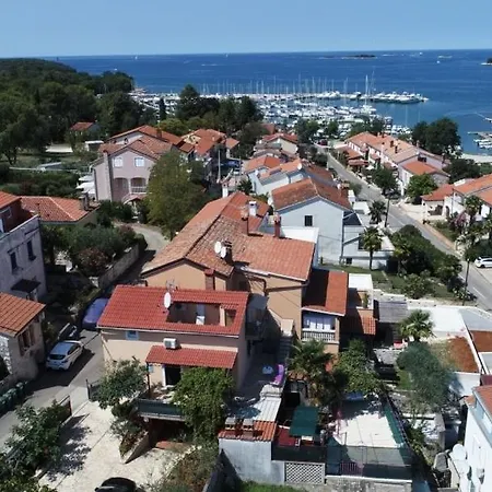 In With Sea View, Terrace, Air Conditioning, Wifi Daire Funtana