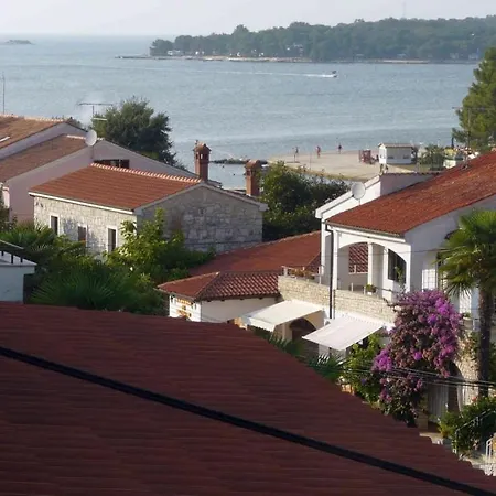 In With Sea View, Terrace, Air Conditioning, Wifi * Funtana